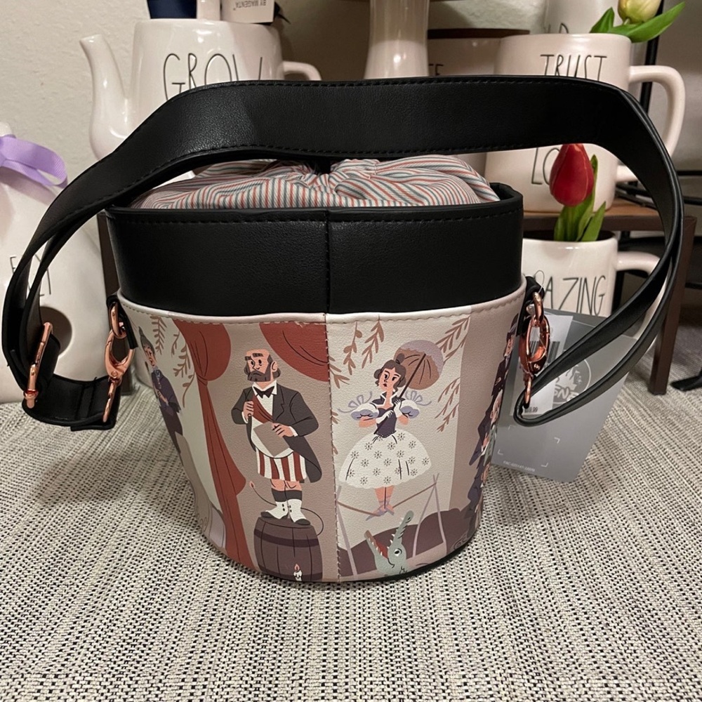 Disney The Haunted Mansion Stretching Portraits Handbag/Crossbody